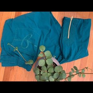 Jaanuu Moto Scrub Pant Hunter Green (d/c’d color)